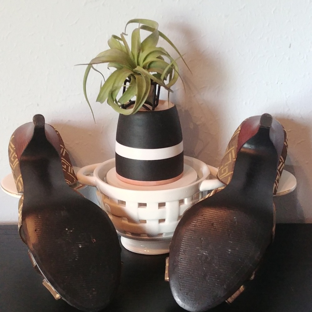 Liz Claiborne Flex sz8 3" inch Heels - Picture 3 of 7